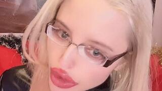 Worship my foot with tribute