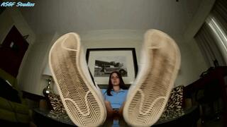 Strawberry dirty sneakers and socks - MP4