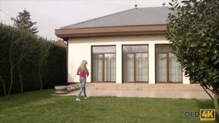 OLD4K. Stranger in a Big House knows how to Warm you up