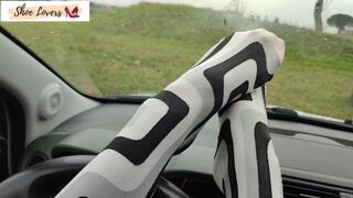 Lady S driving bored in boots and pantyhose 1080