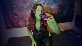 Gamora Stretches Her Holes For Thanos