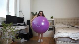 Saskia - Gymball bounce