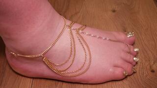Beauty Right Foot BBW (no talking)