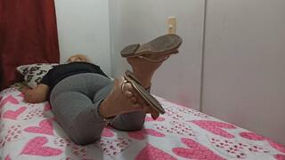 How much tickles will withstand my feet