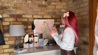 Giantess Step-Sis worship