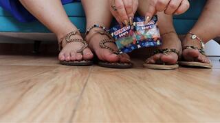 Juliette_RJ and Doce Amaran giants tasting a new product - small ones on bags - FOR MOBILE DEVICES USERS - GIANTESS FETISH - MOUTH CLOSE UP - NATURAL NAILS - DOLCE AND JULIETTE - GIANTS QUEENS - TINY BEARS - BIG BOOBS - BIG BODY