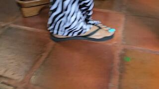 Balbina addicted to my fingernails and my ebony feet
