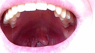 sharp fangs in the mouth clip