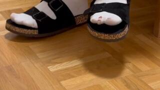 BLACK BIRKENSTOCK SANDALS AND WHITE WORN SOCKS FOOT PLAY - MP4 HD