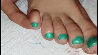 Katie Katt Does Her Toenails - MP4 (SD)