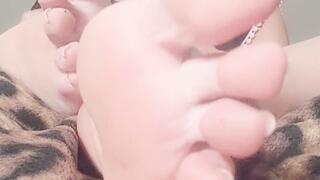 Small dick losers Deserve to Suck Cock & Swallow Cum