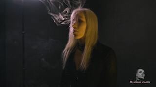 Face covered in smoke FHD MP4
