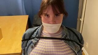 Snowflake - Reporter Trouble MP4