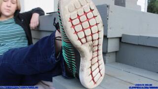 Alice Big Smelly Soles