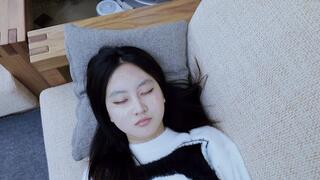 YT2291 What Falls From Sky Must not be Pies