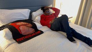 Step Son Jay Addicted To My McStinky’s: Footjob