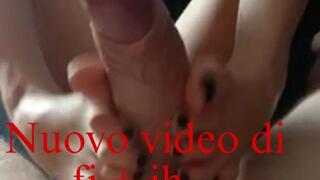 Dea Samantha video orgasmo rovinato tramite foot job