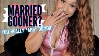 A Married Gooner Is A Real Example Of Dumb!!