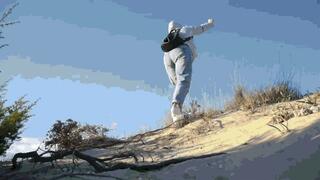 Elizabeth went for a walk WMV (1920x1080) FHD