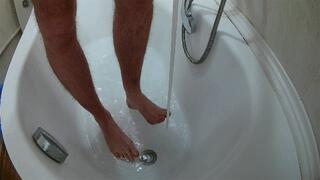 Hairy male legs underwater 1