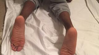 Malefootflava Present Kevan does some male footmodeling teases - Upclose Sole Tease - Part 2
