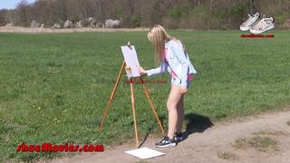 Easel 2 - painting with the soles of sneakers (0090n)