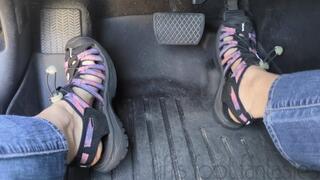 Fifi pedal pumping in galaxy print Keen whisper sandals and jeans