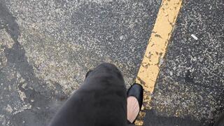 Fifi fast driving with toe cleavage showing in black ballet flats