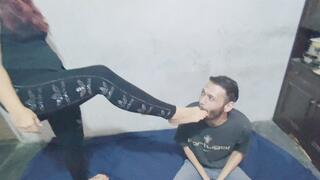 the guy licks LadyKenpos feet