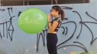 Claire B2P a 16" Gemar Punchball