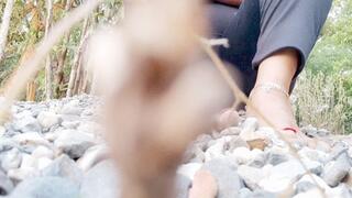 With my feet playing with stones in the river watching my soles wrinkle (1)