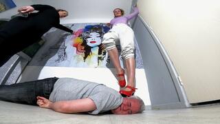 Jennifer Is Still Learning How To Head Trample FLOOR CAM