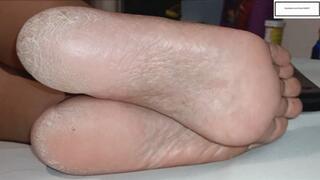 Delicious Soles in your face in bed