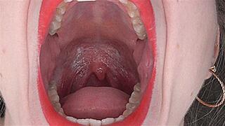 Wide mouth of sexy blonde yawning! MP4