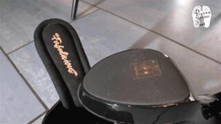 Shoeplay Dangling and cig crush