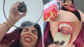 Eating my little food