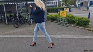 secretly observe tights feet in the shoe store HD wmv 1920x1080