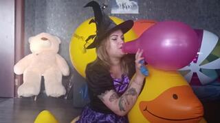 blowtopop balloons on infatables