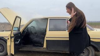 The car boiled after hard revving (spatial vision format)