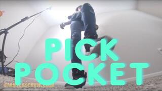 Giantess Crew- Mirandha - Pickpocket