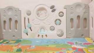 Wet baby bun reads about buns