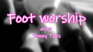 SUNNY TOES - FOOT WORSHIP #3 - CAR SESSION : "Moi si je dis rien là, c'est que je suis entrain de kiffer !"