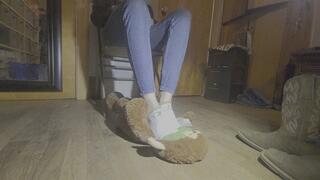 Old navy sock tramples