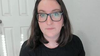 Using clit vibrator to quickly cum