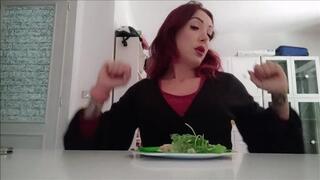 incredible! she eats shrimp with her hands and (AVI)