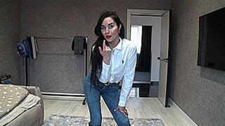 Seduces with his body (1920x1080 HD) WMV