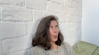 girl with silly faces mov