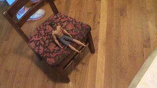 Laina Giantess and smother