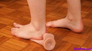 Abigail Dildo Crush - HD MP4