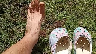 Suck my toes lick me rub me come to WATCH me and my FEET for you Sexy Boudicca